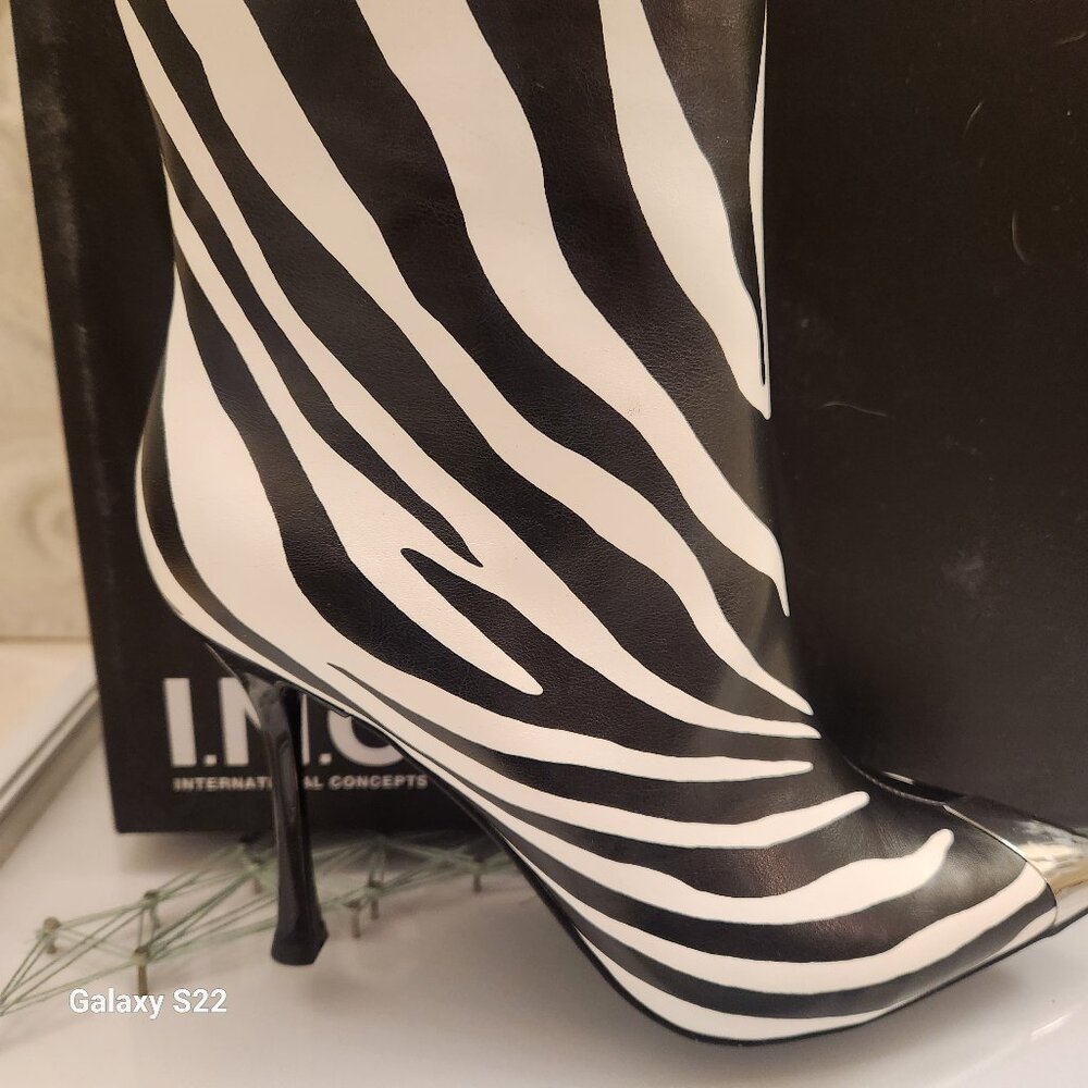 INC "Rohesep" Zebra Print Booties. NIB. Size: Various